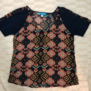 Buttons brand short sleeved top